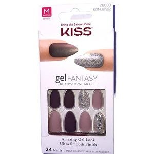 𝐊𝐈𝐒𝐒 | PINK & GLITTER PRESS ON NAILS